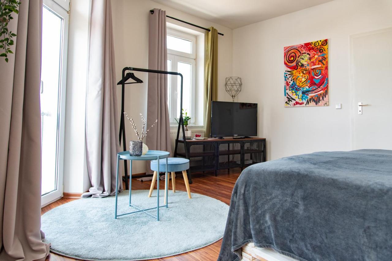 Industriecharme Apartment - Nespresso, Netflix, Wifi, Zentral, Messe เคมนิตซ์ ภายนอก รูปภาพ