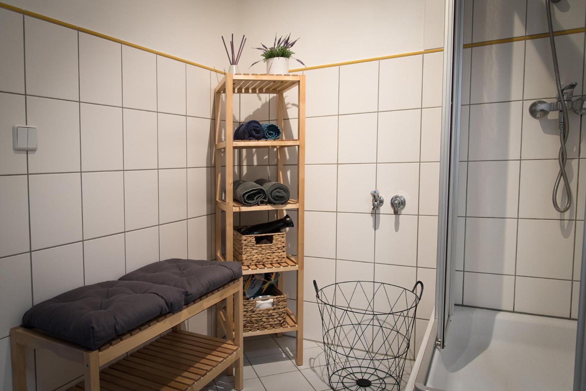 Industriecharme Apartment - Nespresso, Netflix, Wifi, Zentral, Messe เคมนิตซ์ ภายนอก รูปภาพ